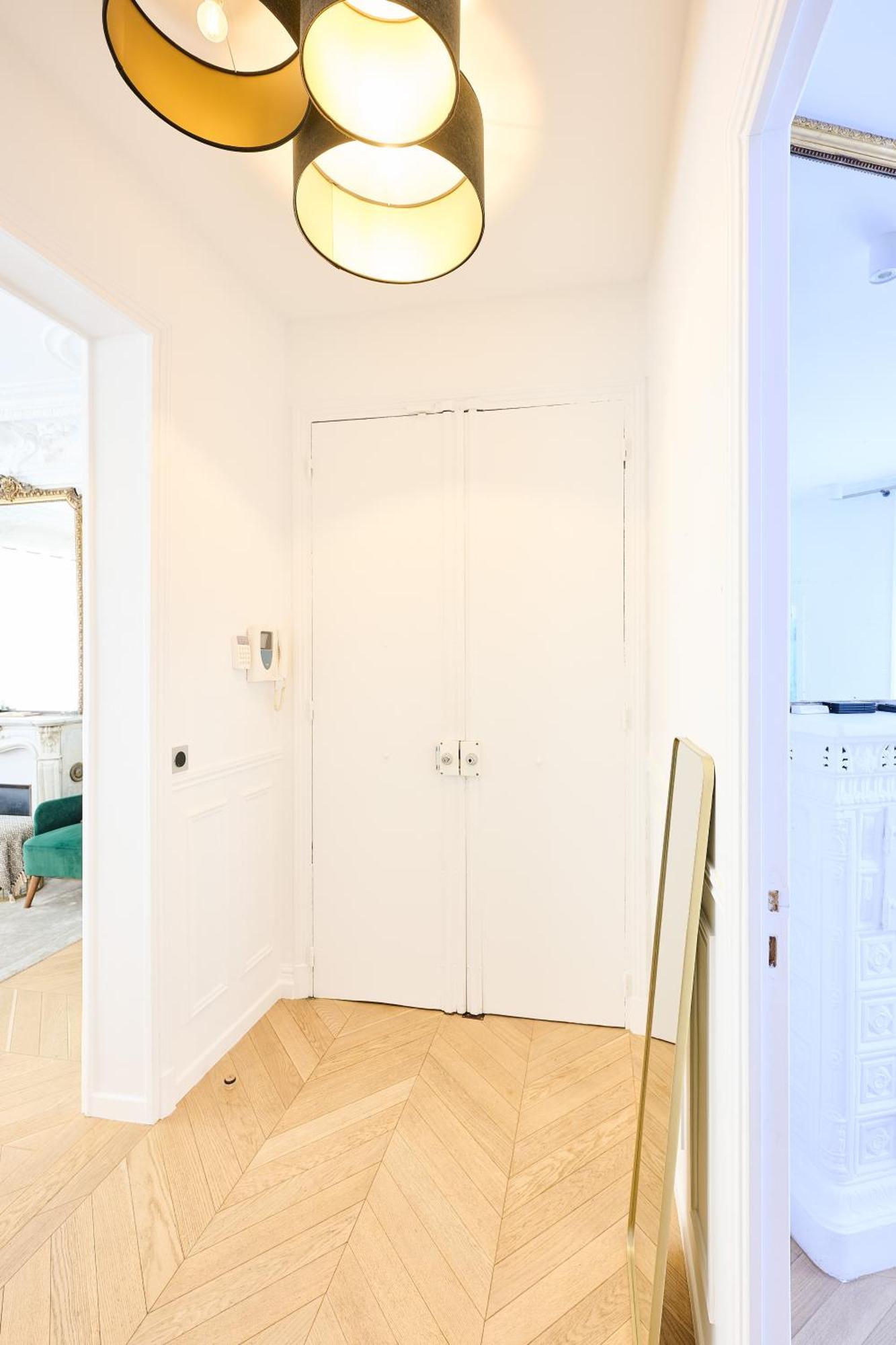 Champs Elysees!Montaigne, New Luxurious 6Pers Flat باريس المظهر الخارجي الصورة